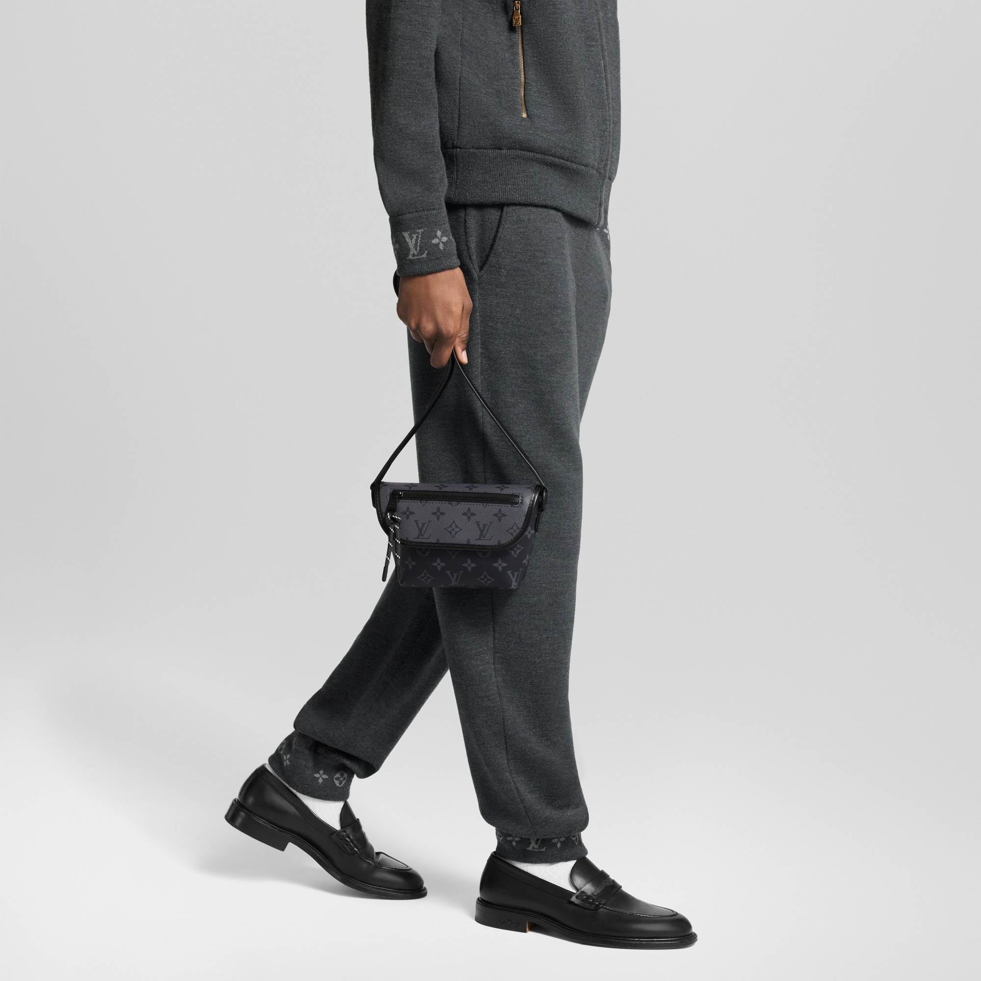 パルス・ウェアラブル ウォレット モノグラム・エクリプス｜ルイ